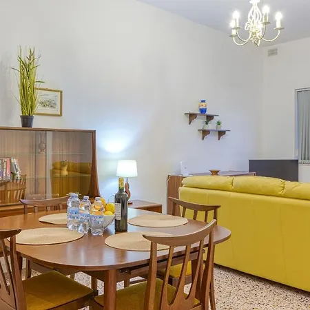 Qawra Beachside Bliss St. Paul's Bay