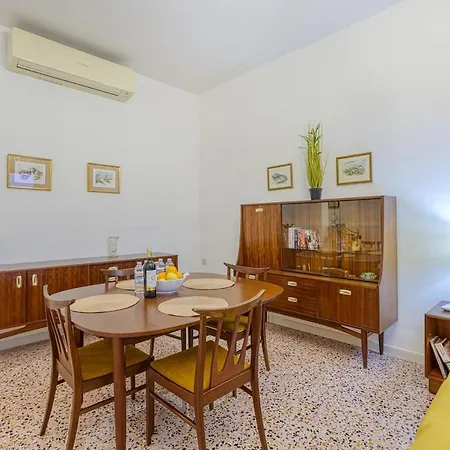 Qawra Beachside Bliss Daire *