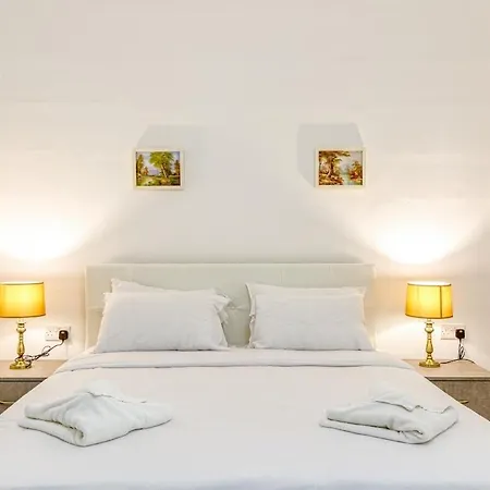 Qawra Beachside Bliss St. Paul's Bay