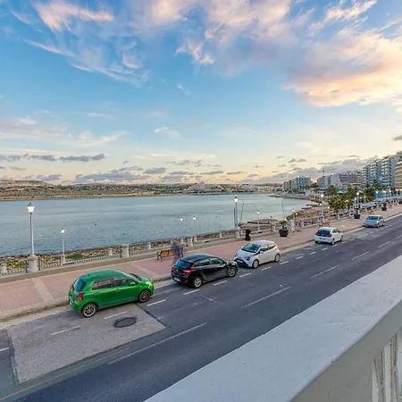 Qawra Beachside Bliss St. Paul's Bay