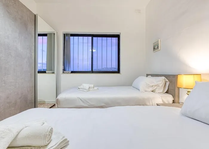 Qawra Beachside Bliss Apartment St. Paul's Bay